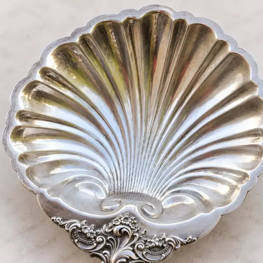 Wallace Baroque Silverplate Sea Shell Footed Candy Dish 278